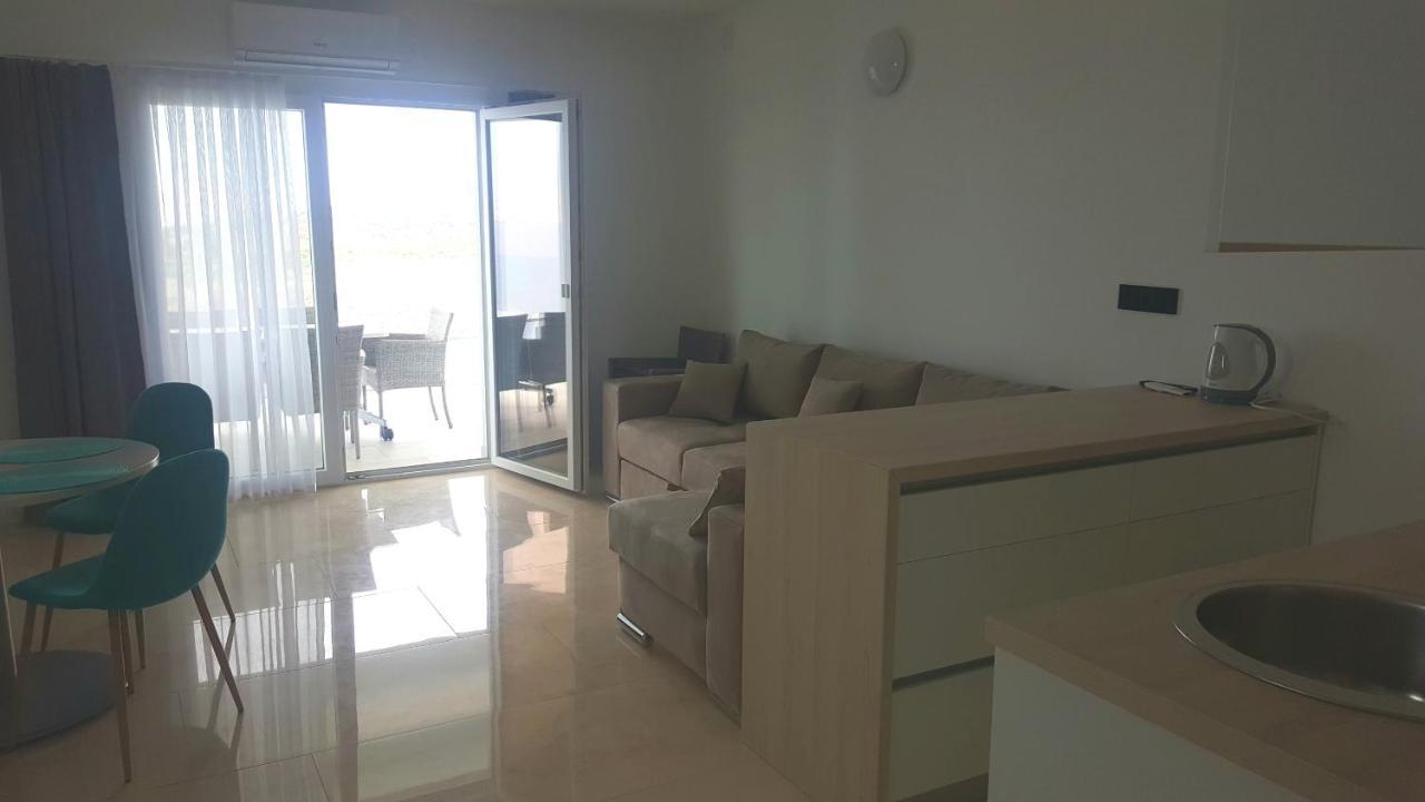 Mayana Apartment Cesarica Exterior photo