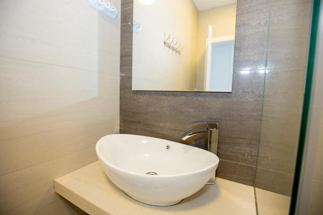 Mayana Apartment Cesarica Exterior photo