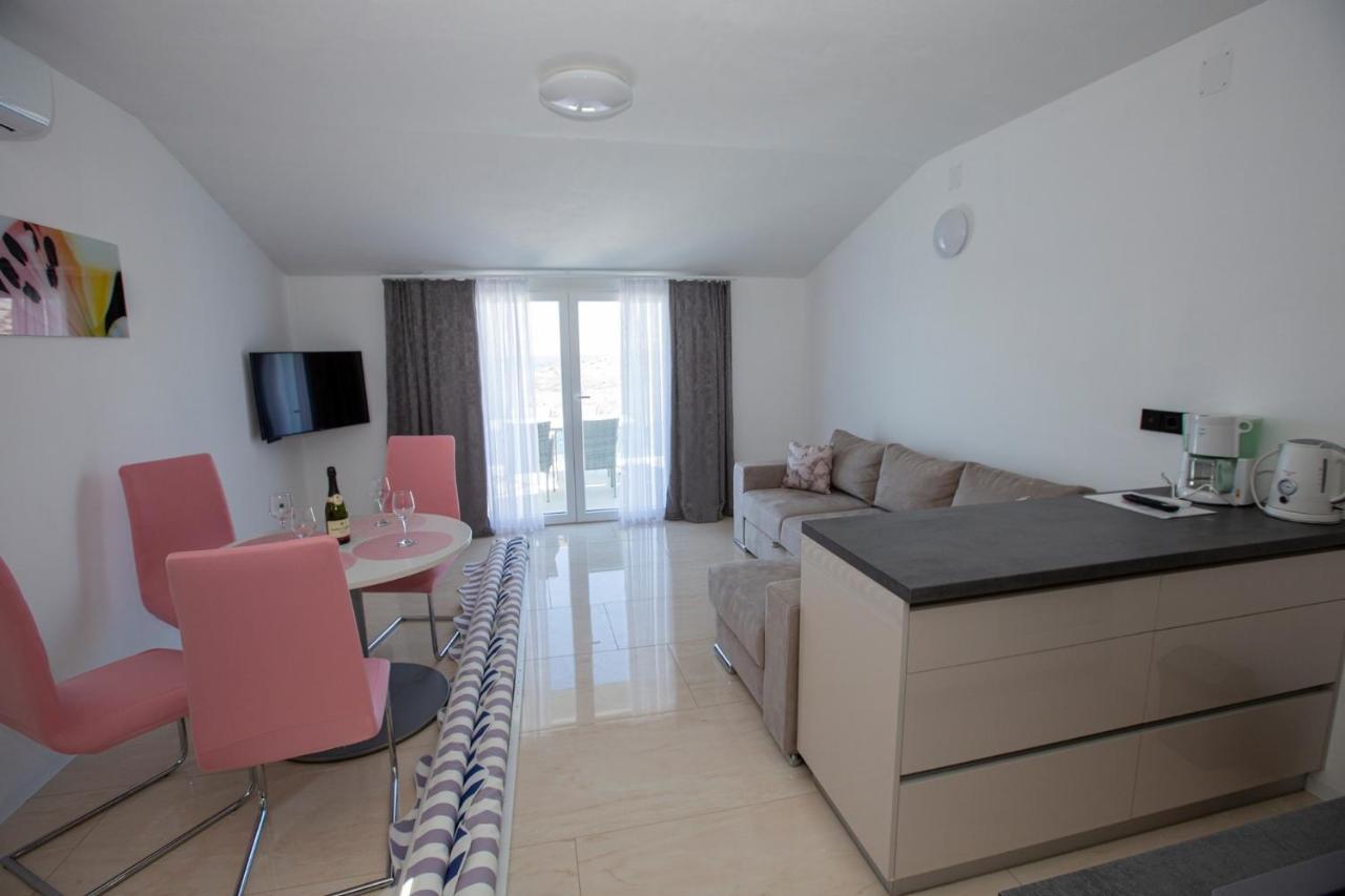Mayana Apartment Cesarica Exterior photo